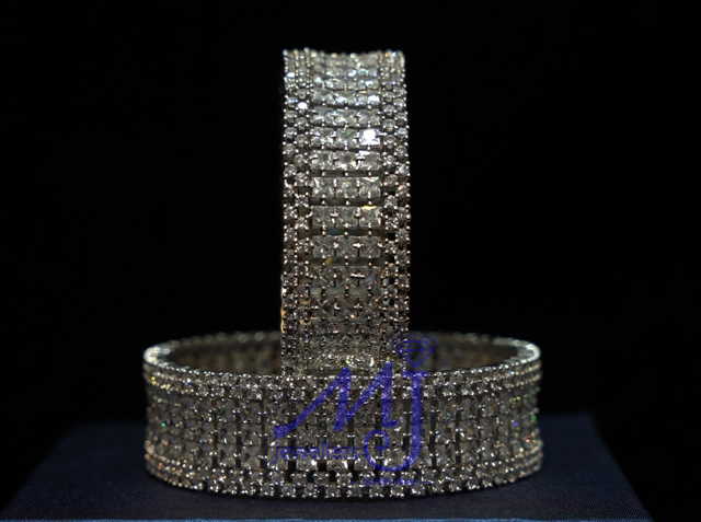 Ziracon studded bangles at MJ Fashion