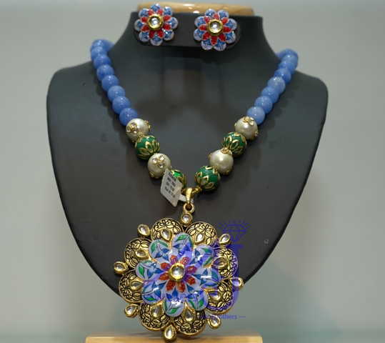 beautiful and fancy pearl beaded jewellery set